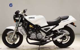YAMAHA R1-Z 2000 3XC