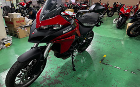 DUCATI MULTISTRADA 950 2025 AA05