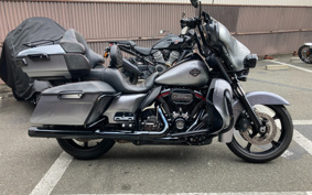 HARLEY FLHTKSE CVO 2019 TEH