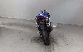 SUZUKI GSX-R750 B3111