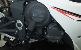 TRIUMPH DAYTONA 675 R 2013