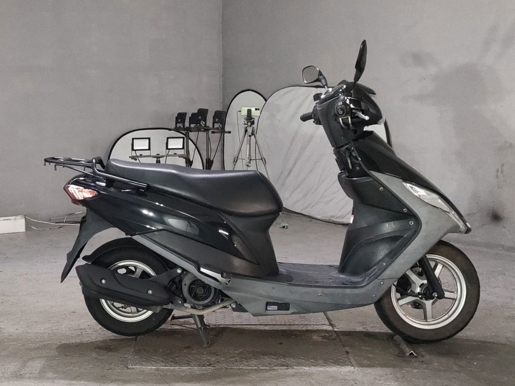 Фото Suzuki ADDRESS V125 с японского аукциона