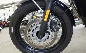 TRIUMPH BONNEVILLE T100 2023