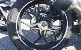 MV AGUSTA BRUTALE 675 2015