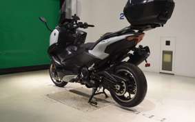 YAMAHA T-MAX 560 T 2025 SJ21J
