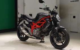 SUZUKI ｸﾞﾗﾃﾞｨｳｽ400 2014