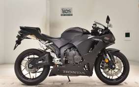 HONDA CBR600RR 2025 PC40