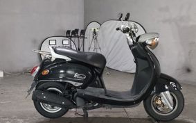 YAMAHA VINO 125 SE24