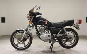SUZUKI GN125 H 2015