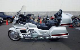 HONDA GL1500 GOLD WING 2000 SC22