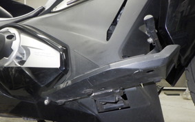 HONDA NM4 VULTUS -01 2015 RC82