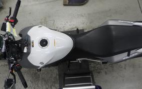 SUZUKI GSR400 2014 GK7EA