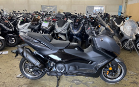 YAMAHA T-MAX 560 A TECHMAX 2026 SJ21J