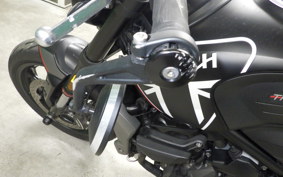 TRIUMPH TRIDENT 660 2023