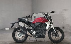 HONDA CB250R MC52