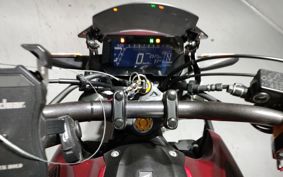 HONDA CB250R MC52