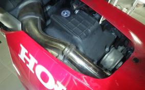 HONDA CBR650R E-Clutch 2025 RH17