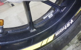 SUZUKI Vｽﾄﾛｰﾑ250 1986