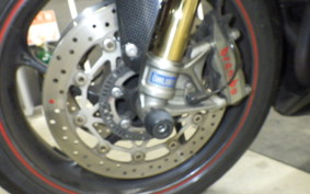 TRIUMPH DAYTONA 675 R