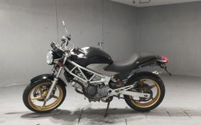 HONDA VTR 250 MC33
