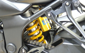 SUZUKI GSR750 2011 C5111