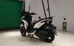 YAMAHA TRICITY 125 A ヤネツキ SEC1J