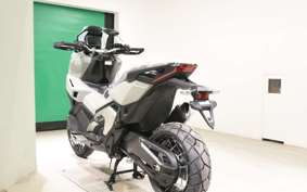 HONDA X-ADV 750 2026 RH21