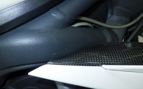 TRIUMPH DAYTONA 675 R 2015