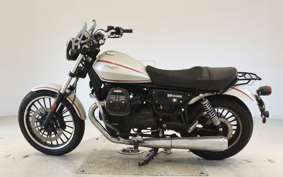 MOTO GUZZI V9 ROAMER 2017