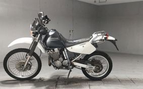 SUZUKI DJEBEL250XC SJ45A