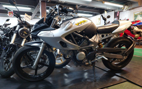 HONDA VTR 250 MC33