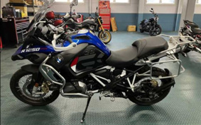 BMW R1250GS ADVENTURE 2024 0M11