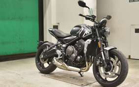 TRIUMPH TRIDENT 660 2022