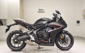 HONDA CBR650R E-Clutch 2026 RH17