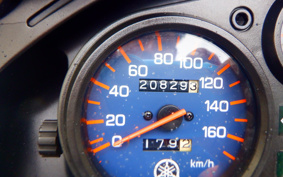YAMAHA TDR125 DE04