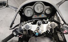 YAMAHA FZR250 2KR