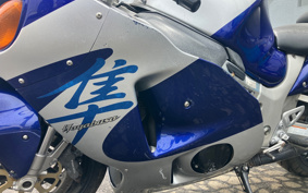 SUZUKI GSX1300R HAYABUSA 2000 GW71A