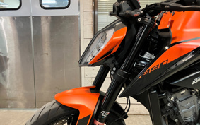 KTM 890 DUKE 2023 TU940