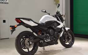 YAMAHA XJ6 N 2011