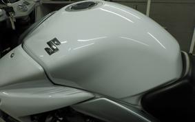 SUZUKI GSR250 2014