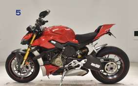 DUCATI STREETFIGHTER V4 S 2021