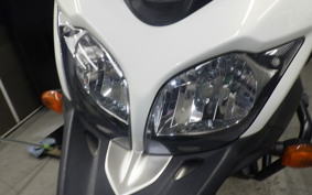 SUZUKI Vｽﾄﾛｰﾑ650A 2012