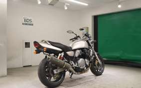 SUZUKI INAZUMA 1200 (GSX1200) 2000 GV76A