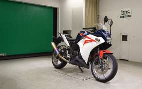 HONDA CBR250R GEN 3 2012 MC41