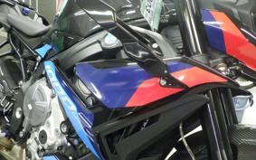 BMW M1000R 2024