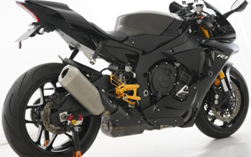 YAMAHA YZF-R1 2018 RN49