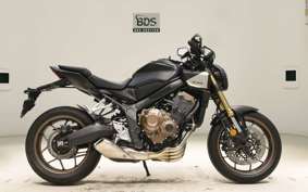 HONDA CB650R 2025 RH17
