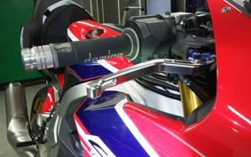 HONDA CBR1000RR GEN 3 SPECIAL 2017 SC77