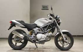 HONDA VTR 250 MC33