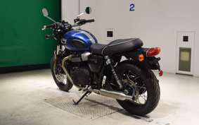 TRIUMPH BONNEVILLE T100 2023